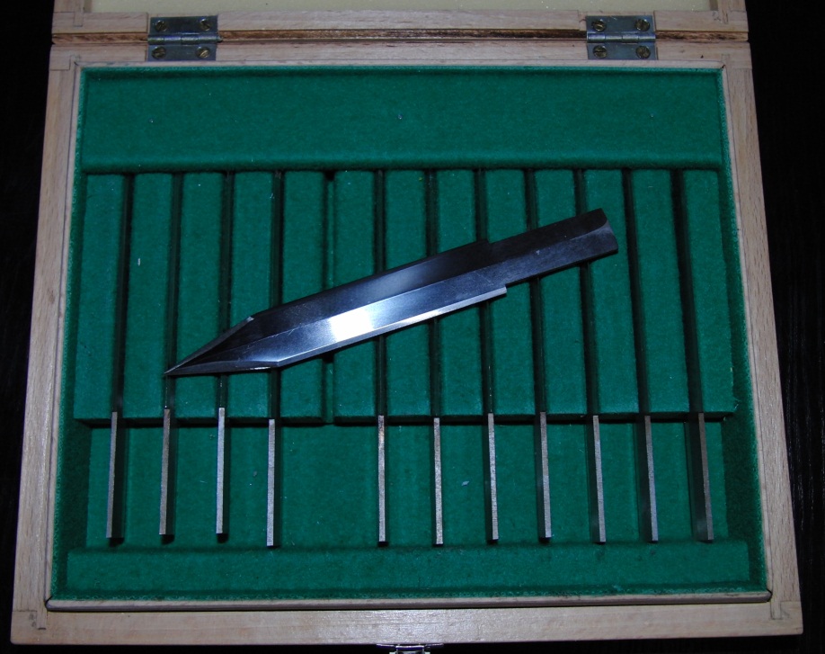 zkusebni bodna zbran